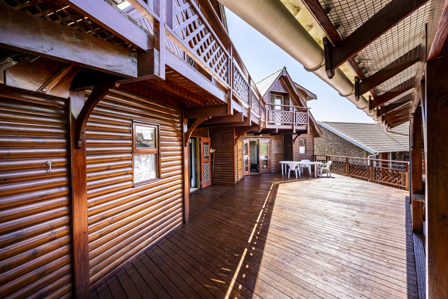 10 Bedroom Property for Sale in Cintsa East Eastern Cape